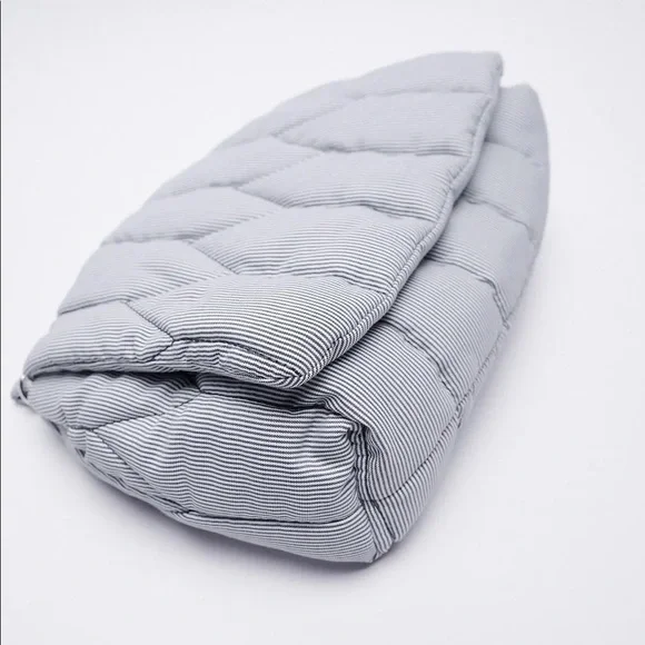 NWT. Zara Blue Pinstripe Quilted Shoulder Bag. - Picture 5 of 11